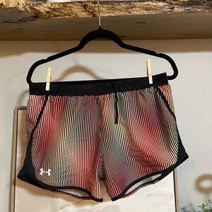 Under Armour Women's Gradient Athletic Shorts